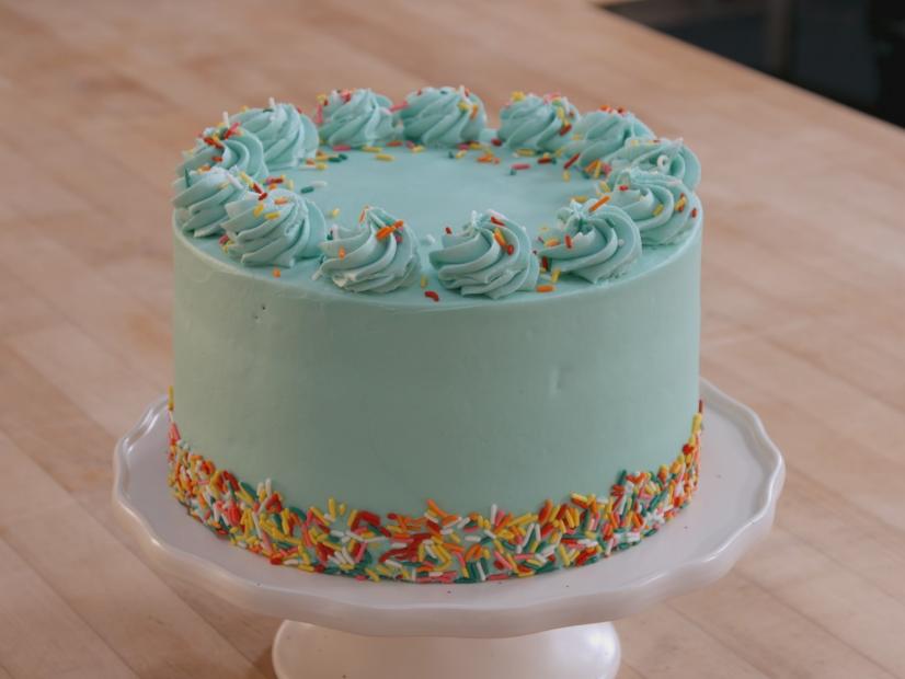 the already baked Celebration cake that the participants need to make, as seen on Baking Bad, Season 1.