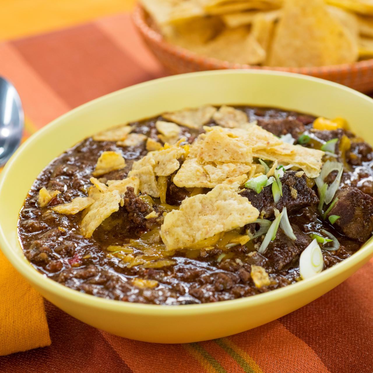 Easy Chunk Pumpkin & Beer Chili Recipe Cast Iron Dutch Oven