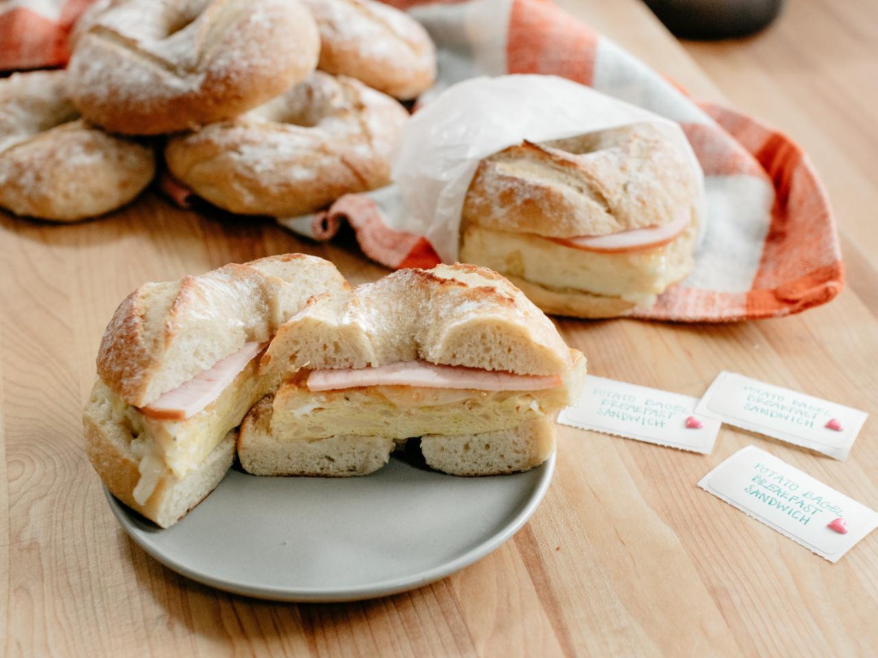 Make an Easy Bagel Breakfast Sandwich with Sandwich Maker by Kimflyangel2 -  Issuu