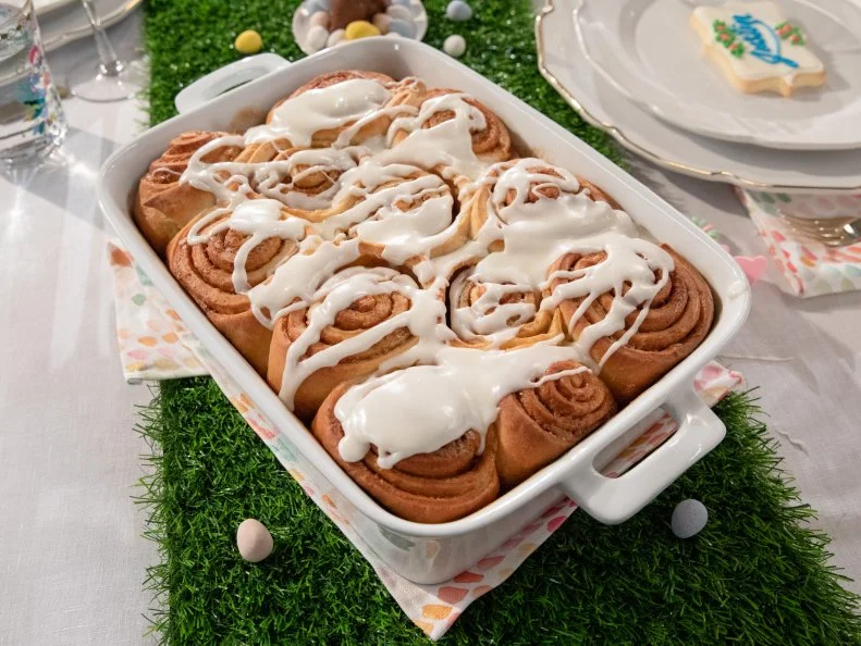 Food Beauty of Giada's Italian Cinnamon Rolls, as seen on Giada Entertains, Season 4.