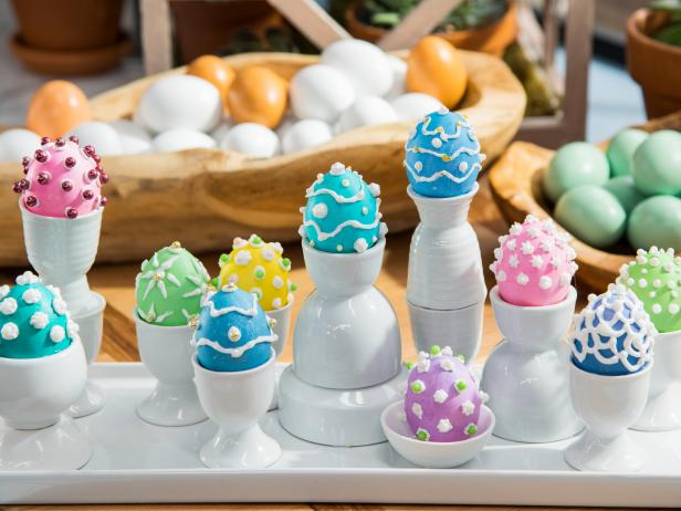Geoffrey Zakarian makes "Faux-bergé" Eggs for Easter décor, as seen on Food Network's The Kitchen