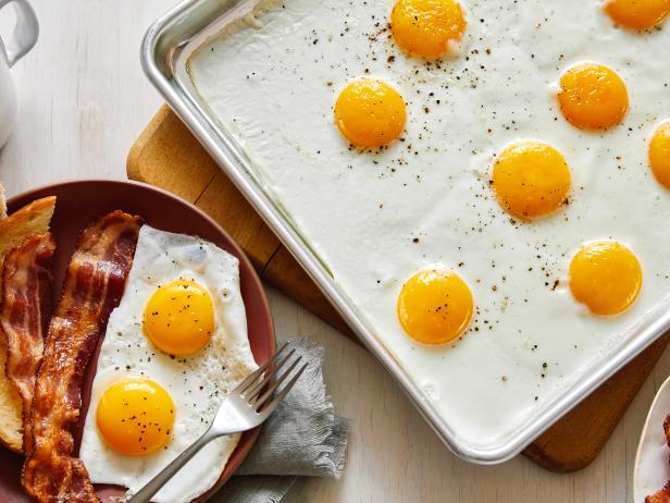Maryanne Jones Tijdens ~ tuin Sheet Pan Eggs Recipe | Food Network Kitchen | Food Network