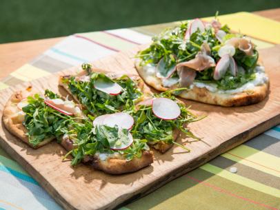Katie Lee makes Farmer's Market Flatbread, as seen on Food Network's The Kitchen