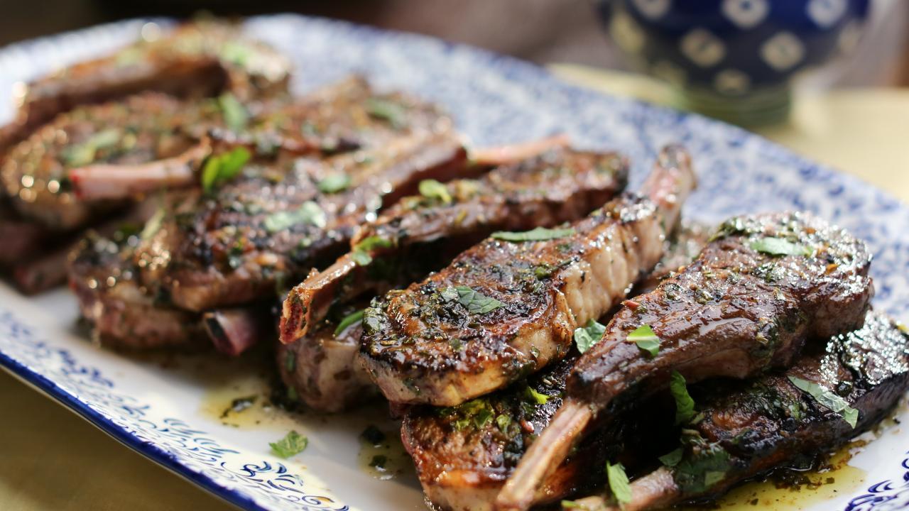 https://food.fnr.sndimg.com/content/dam/images/food/fullset/2019/5/24/VB906_Marinated-Lamb-Chops_s4x3.jpg.rend.hgtvcom.1280.720.suffix/1558720500125.jpeg