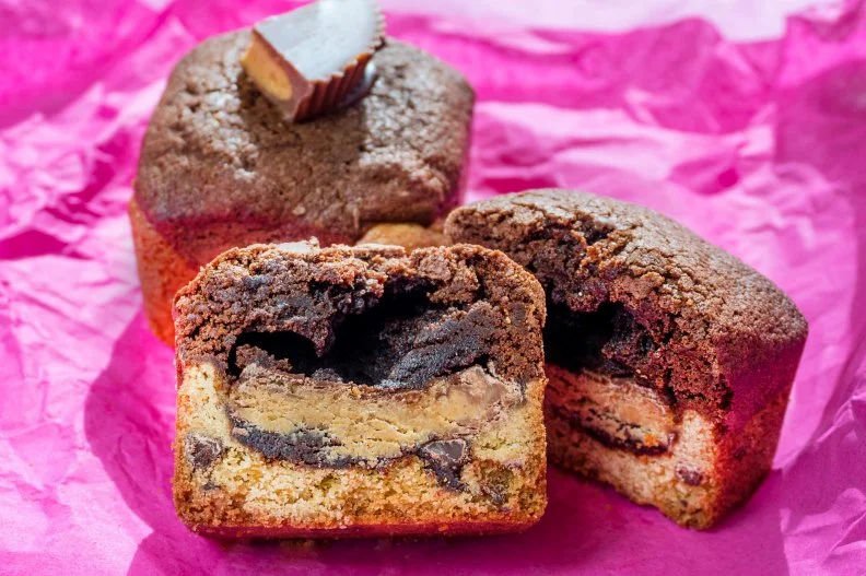 Jennifer Baumgartner had the name for her dream bakery picked out long before it became a reality. But in 2012, she took the plunge and launched The Cookie Bar, popping up at events around Las Vegas with her small batch cookies. It was at one of these events that she met her now-husband Caleb, who owned a Chicago-style food truck and was himself an experienced food truck builder. Ready to help Jennifer grow her blossoming baked-goods business, Caleb helped transformed two old postal trucks — just ten feet long and six feet wide — into a mini fleet of The Cookie Bar food trucks. The menu features desserts both boozy and non-boozy; for a kid-friendly treat, opt for the perennially popular Kitchen Sink Bars, which stuff an Oreo or peanut butter cup between chocolate chip cookie dough and brownie batter, to bake and top with milk chocolate and candy. For a more adult treat, there’s the rum-infused caramel-coated Booze Munch, or the Twisted Krispie, a brown-butter-and-sea-salt-infused marshmallow-puffed-rice-cereal confection that can be spiked with wedding cake-flavored vodka. Hey, what happens in Vegas, stays in Vegas, right?