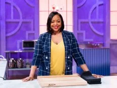 Host Kardea Brown, as seen on Cupcake Championship, Season 1.