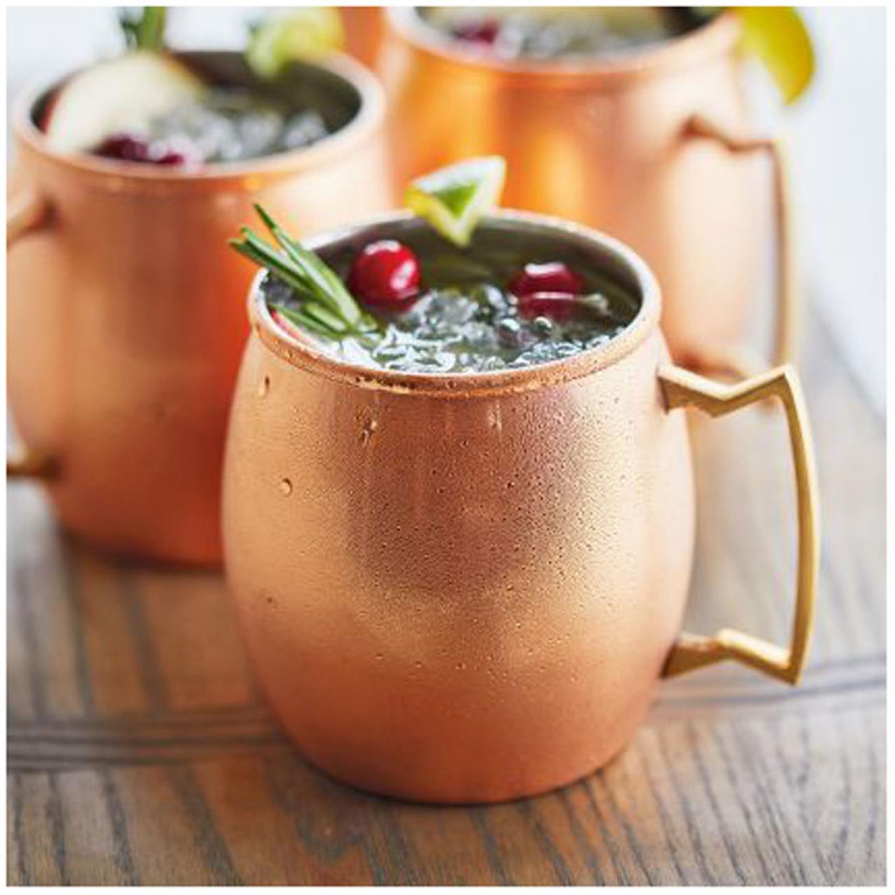 https://food.fnr.sndimg.com/content/dam/images/food/fullset/2019/5/31/rx_sur-la-table-moscow-mule-glass_s4x3.jpg.rend.hgtvcom.1280.1280.suffix/1559319607506.jpeg