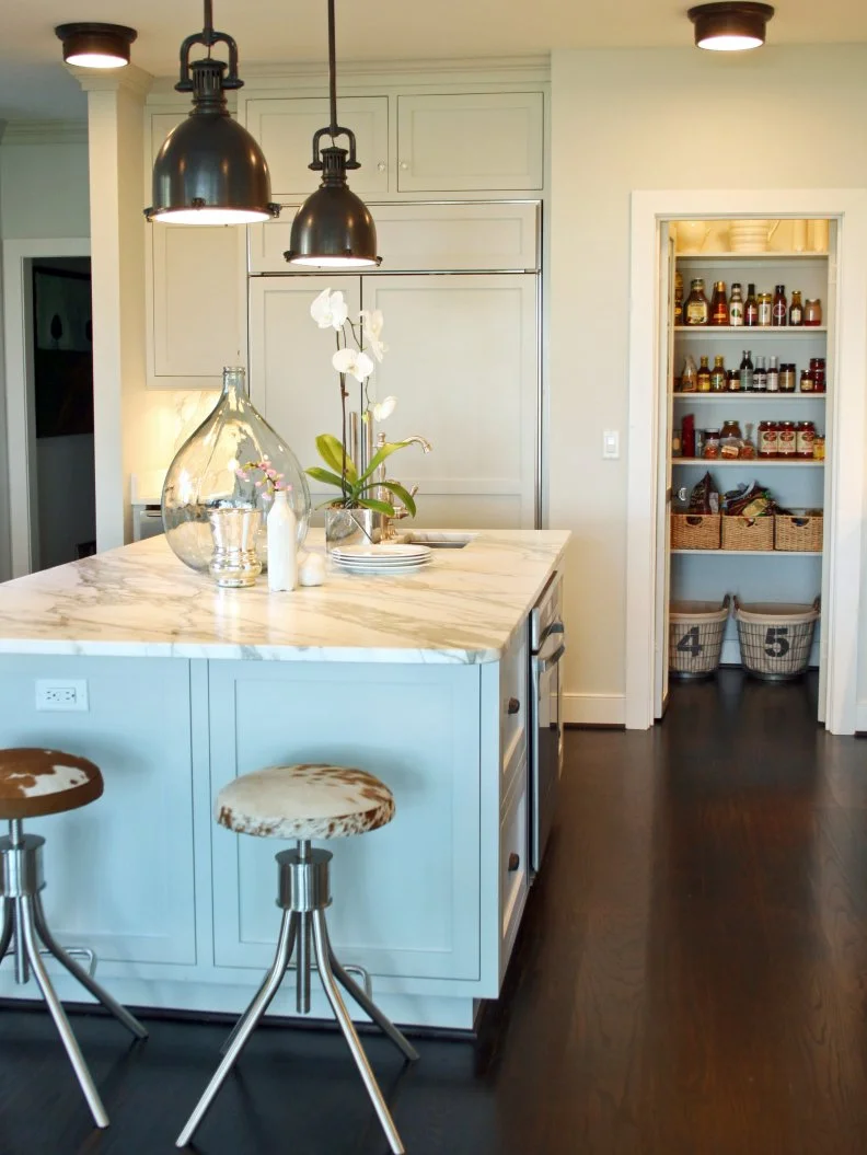 Tiny pantry? No problem. Use fun woven and wire baskets to keep all your pantry staples in line. Place similar items together on the shelves and make sure the space is well lit.
