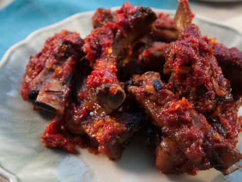 Pork Ribs with Tomato Glaze