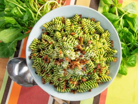 Fusilli With Arugula Pesto And Crispy Pancetta Recipe | Geoffrey ...