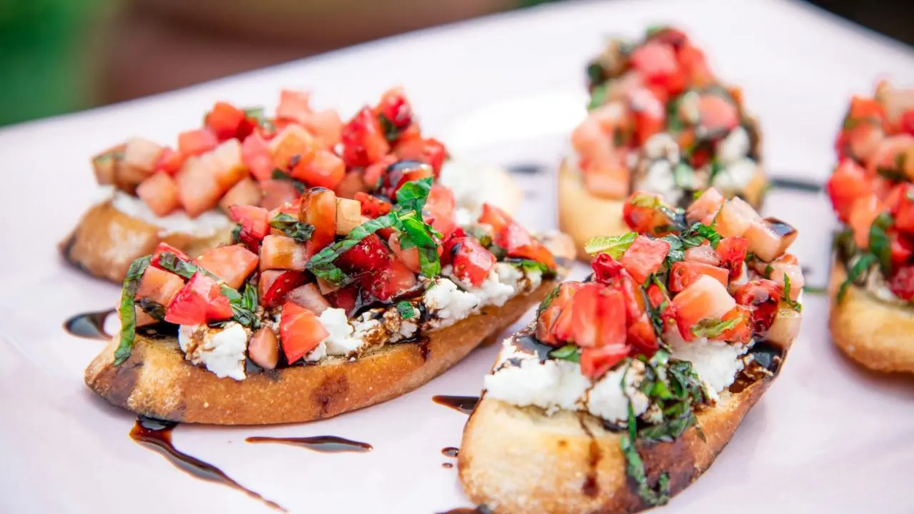 Strawberry Ricotta Bruschetta Recipe | Katie Lee Biegel | Food Network