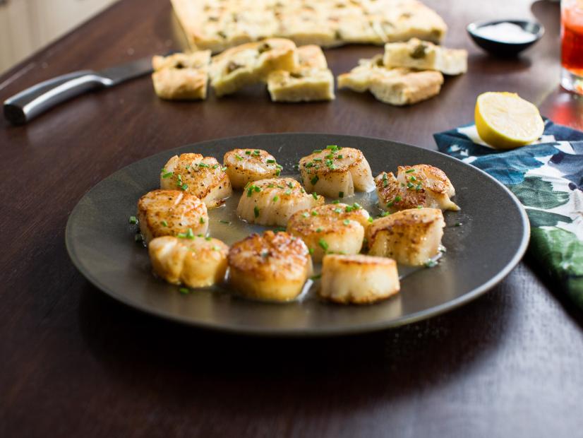 Lemon Buttered Seared Scallops as seen on Valerie's Home Cooking, Season 9.