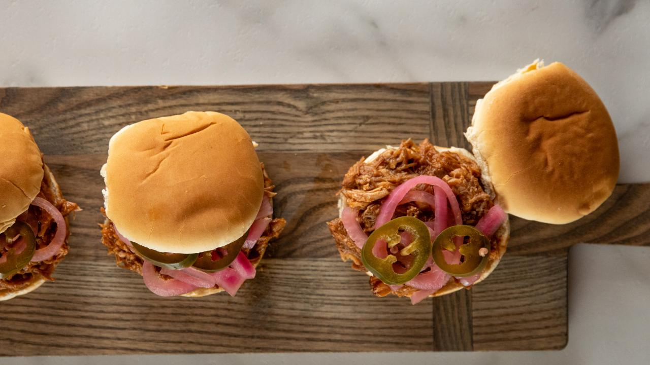 Ree's Pulled Pork Sandwiches