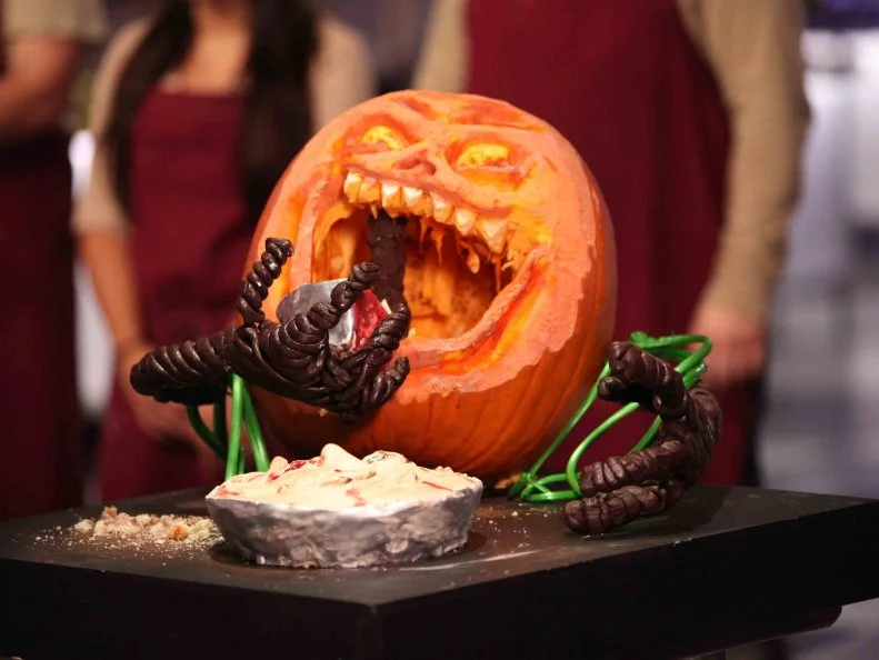 Burned at the Cake's Small Scare ,as seen on Halloween Wars, Season 9.