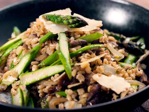 Barley Salad with Asparagus and Mushrooms