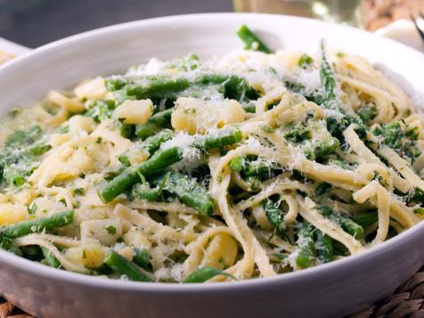 Linguine with Pesto