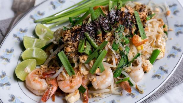 Pad Thai (Phat Thai) image