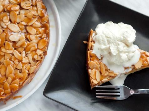 Caramel Almond Cake (Toscatårta)