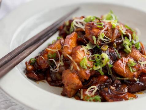 Spicy Korean Pork Belly (Jeyuk Bokkeum)