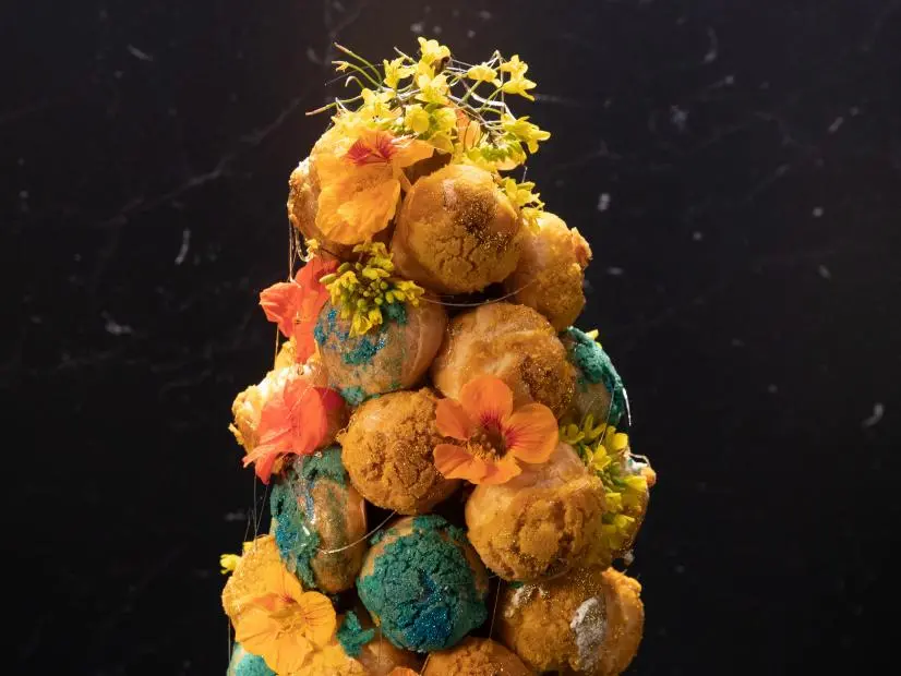 Chris Scott, tower as seen on Worst Bakers in America, Season 2.