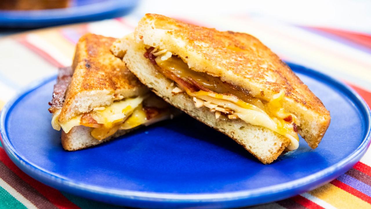 Iron Chef Grilled Cheese