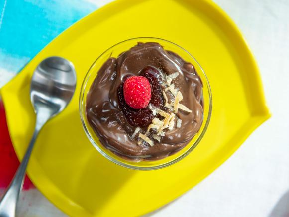 Sunnys Chocolate Raspberry Pudding Parfait Recipe Sunny Anderson Food Network 