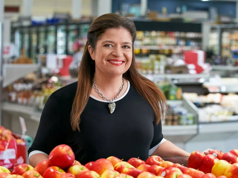 Host Alex Guarnaschelli, as seen on Supermarket Stakeout, Season 1.