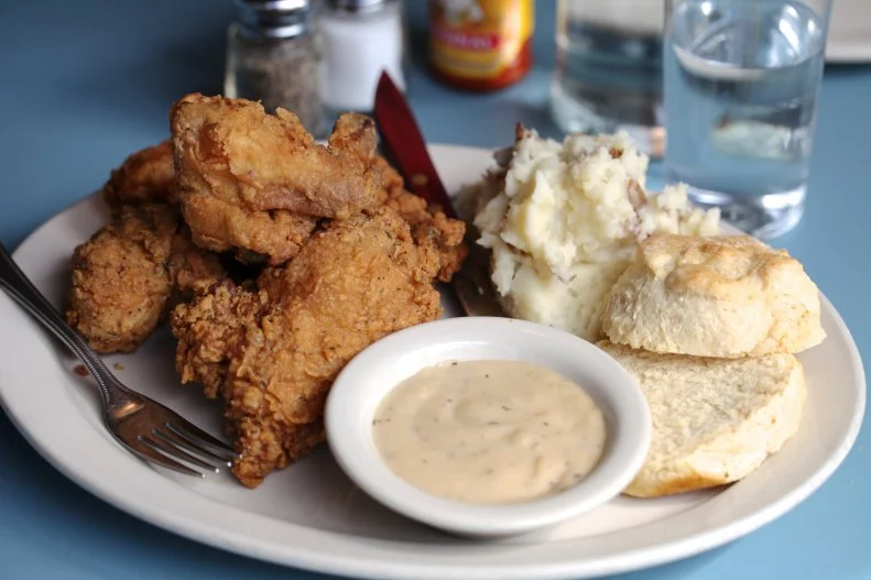 The two locations of Denver’s Stueben’s are renowned for one thing : mouthwatering, buttermilk brined chicken. “Back in 2006, Steuben’s was rocking fried chicken, winning all kinds of awards before fried chicken became a hot concept,” says owner Josh Wolkon. The ideal serving includes mashed potatoes, gravy and a biscuit, all the better to fortify before heading out into Colorado nature.