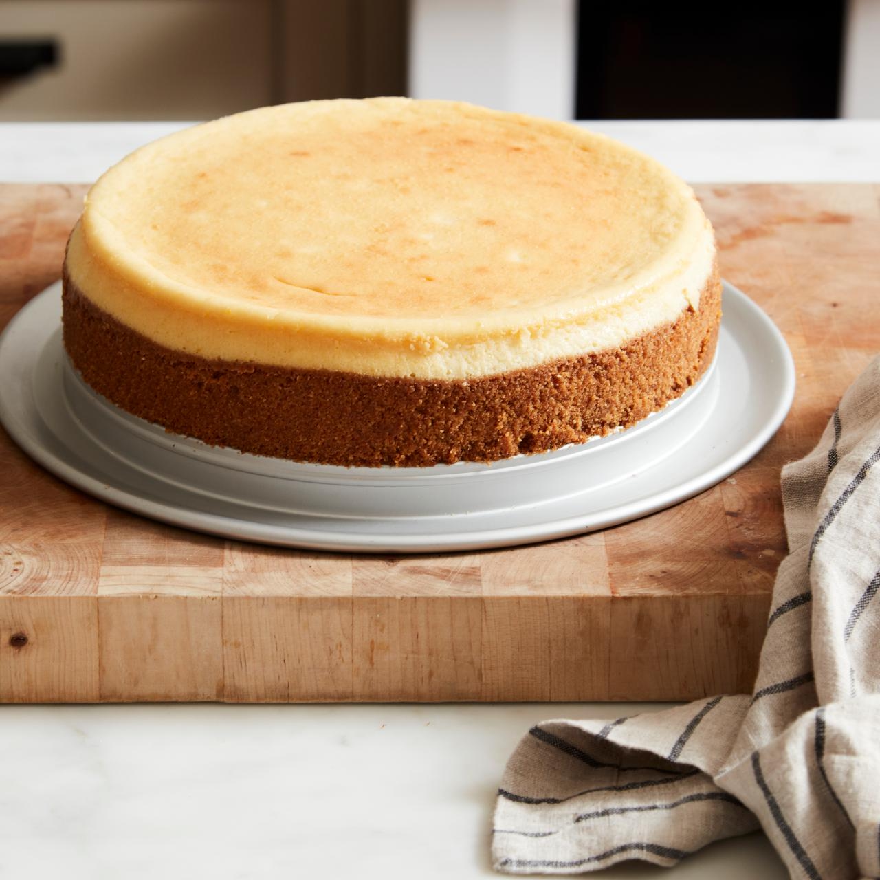 Simple New York Style Cheesecake Recipe (No Springform Pan