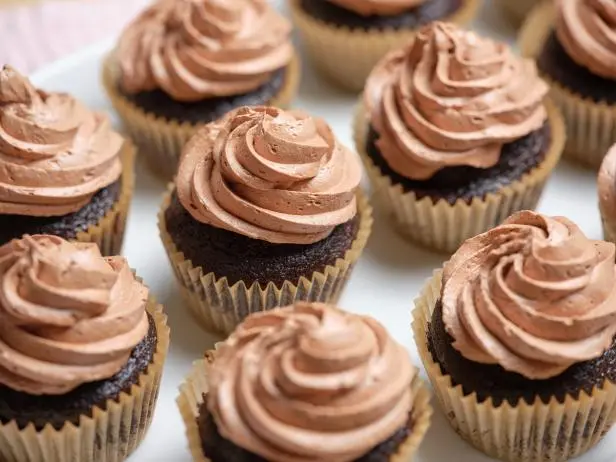 The Best Chocolate Cupcakes Recipe Chef S Resource Recipes