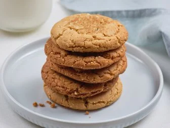 Classic 100 Peanut Butter Cookies