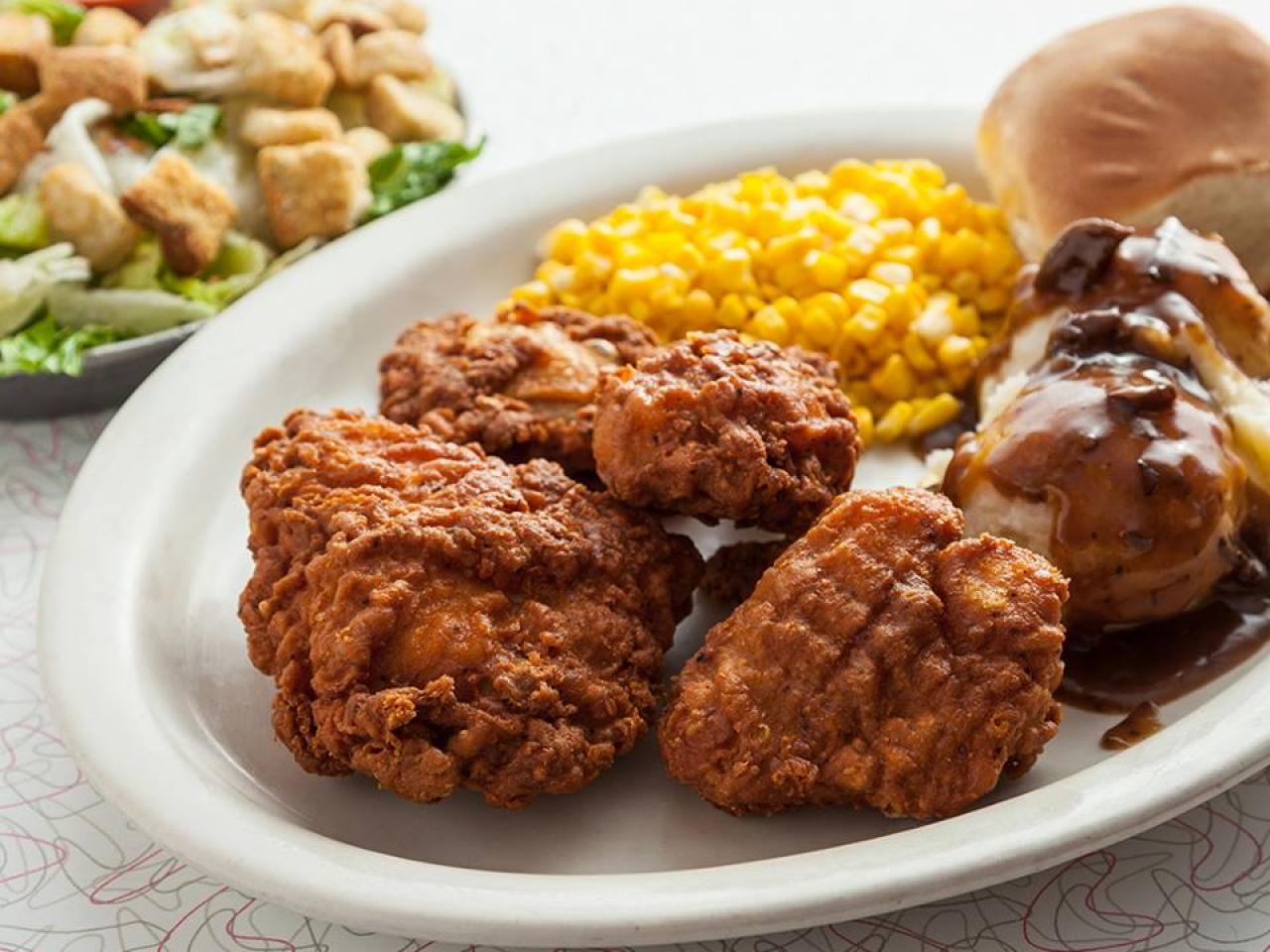 https://food.fnr.sndimg.com/content/dam/images/food/fullset/2019/9/4/0/fn_fried-chicken-north-dakota-krolls-sit-down-eat-diner_s4x4.jpg.rend.hgtvcom.1280.960.suffix/1567612040454.jpeg