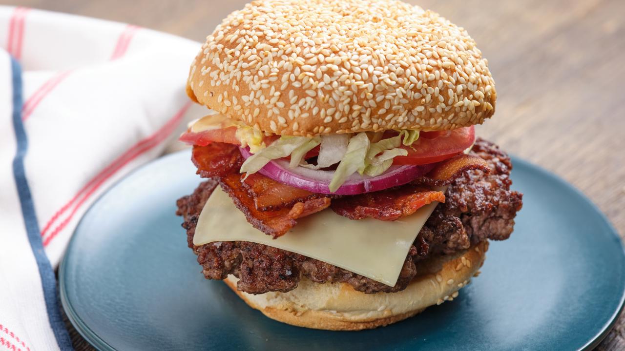 How to Make the BEST Bacon Cheeseburgers - Fox Valley Foodie