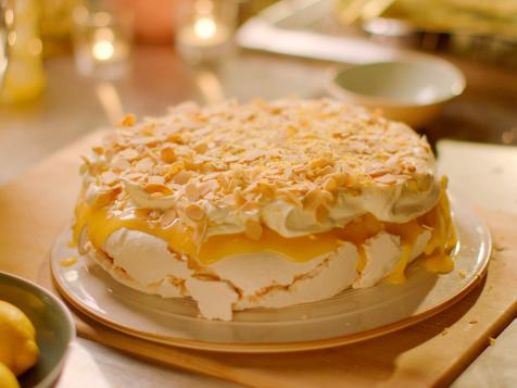 Lemon Pavlova