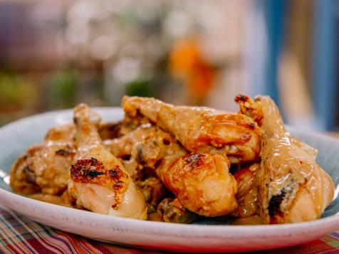 Chicken Legs with Spicy Peanut Sauce