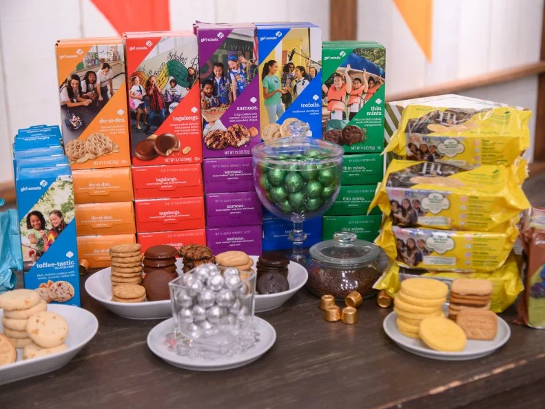 Set details, as seen on Girl Scout Cookie Championship, Season 1.