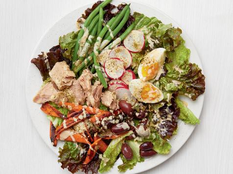 Tuna Niçoise Salad with Tahini Dressing