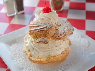 Cream Puffs Recipe (VIDEO) - NatashasKitchen.com