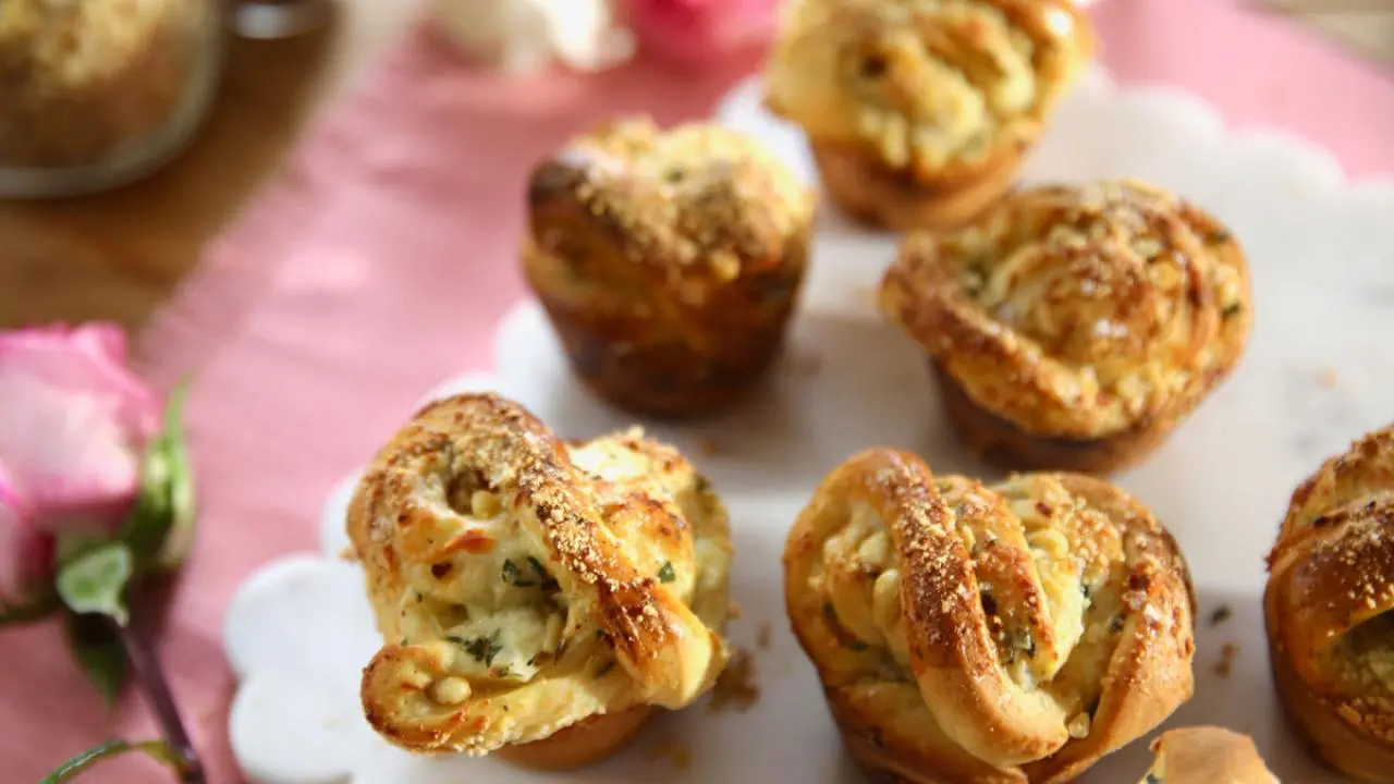 Cheesy Garlic Babka Muffins Recipe | Molly Yeh | Food Network