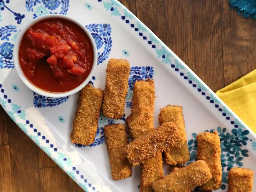 Fried Mozzarella Sticks Recipe | Valerie Bertinelli | Food Network