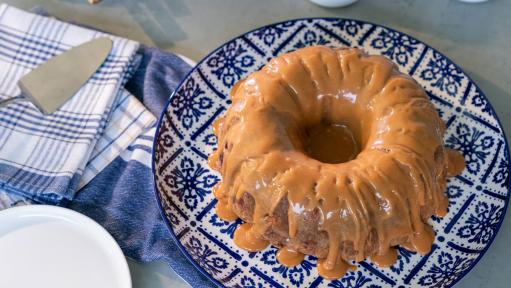 Edna Lewis's Apple Cake with Caramel Glaze – Leite's Culinaria