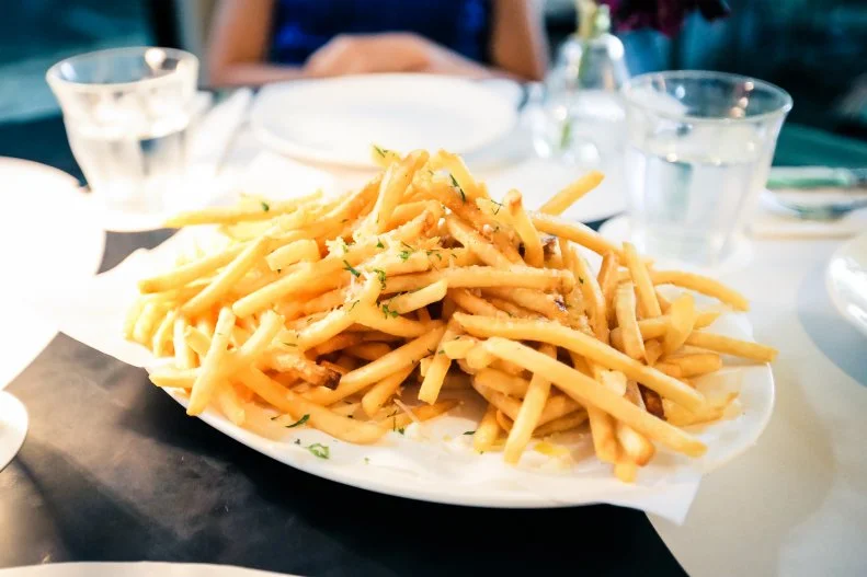 Fried foods are another dangerous duo of high fat and pro-inflammatory ingredients which really should be avoided both before and after exercise. Enjoy your fried faves in moderation, and preferably on a day you don’t exercise. 