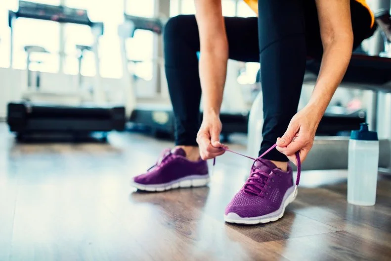 Choosing the right foods before exercise can make or break your workout. Getting some calories (aka ENERGY) in beforehand is non-negotiable and should contain the proper balance of nutrients to allow for quick and comfortable digestion. Many of these foods can be healthy choices -they just aren’t ideal options to fuel exercise.