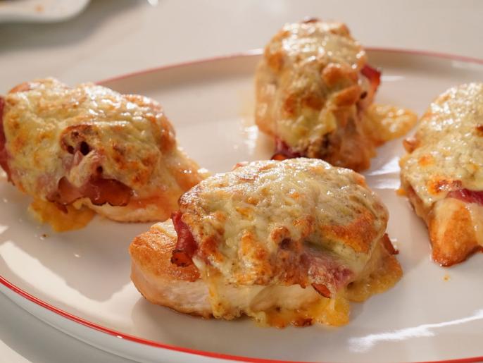 Easy Chicken Cordon Bleu Recipe Giada De Laurentiis Food Network