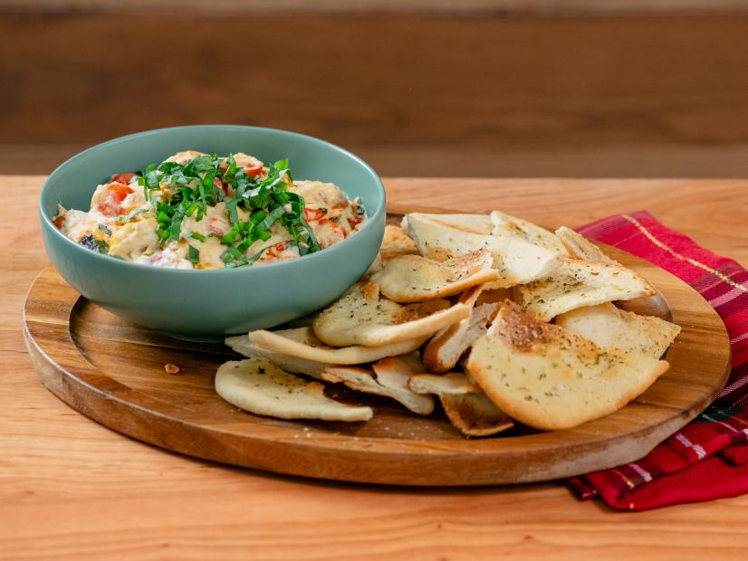 Clinton Kelly features Holiday Pizza Dip, as seen on Food Network Kitchen Live.