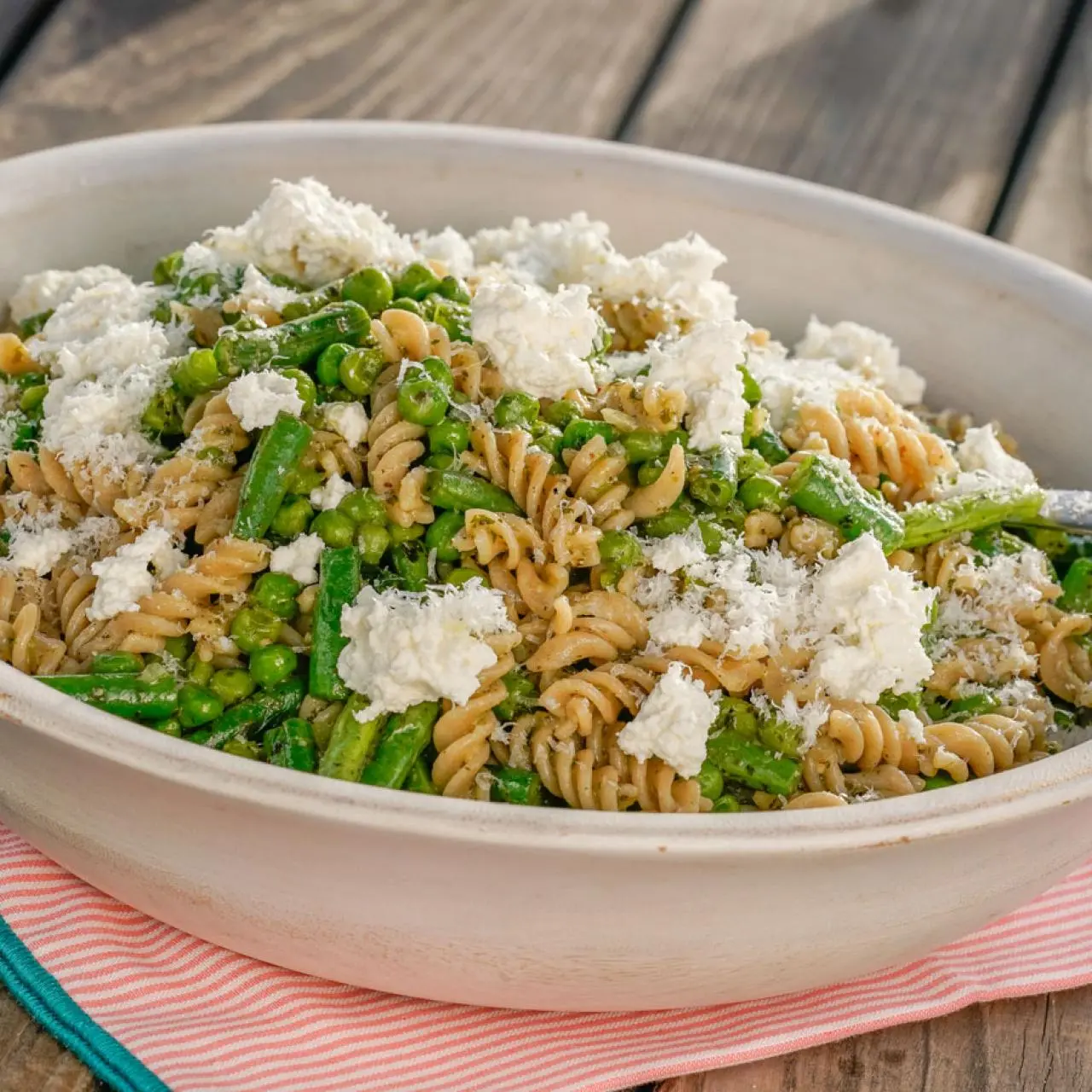 Fusilli with Pesto and Green Beans