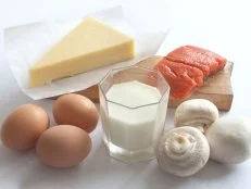 Many folks could benefit from more vitamin D in their diet. This fat soluble vitamin is crucial for bone health by helping with calcium absorption and bone growth. It is also involved cell growth, immunity and fighting inflammation. If you find it tricky to eat enough – you aren’t alone! Vitamin D is not widely available in a large variety of foods but if you can gravitate towards more of these – foods you can up your Vitamin D game.