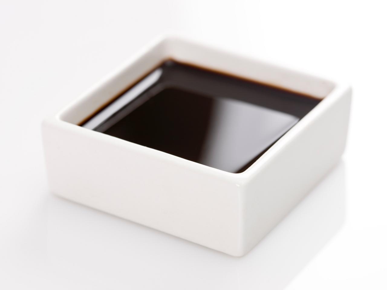 10 Best Soy Sauce Substitutes (+ Easy Recipe) - Wholesome Yum