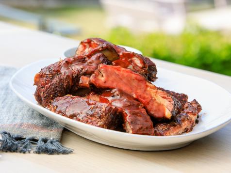 Pellet-Grill Smoked Ribs