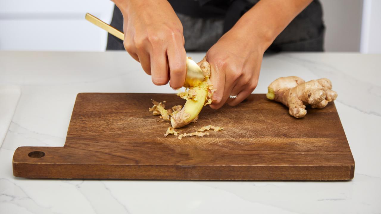 Effortlessly Grate, Slice, and Peel Ginger with Our 3-in-1 Ginger